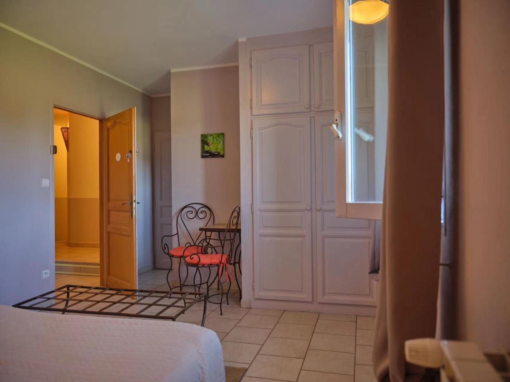 Apartament Mas De L'Estiou Monteux Zewnętrze zdjęcie